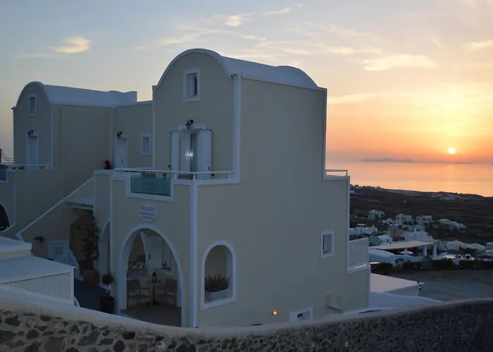 Kiklamino Sunset 4* אויה