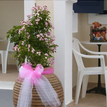 מלון דירות Kiklamino Sunset אויה