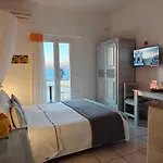 公寓式酒店 Kiklamino Sunset 伊亚