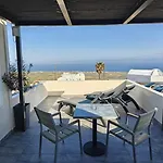 Kiklamino Sunset Apart Otel Oia