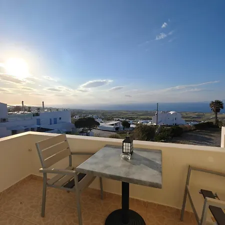 Kiklamino Sunset 4* Oia
