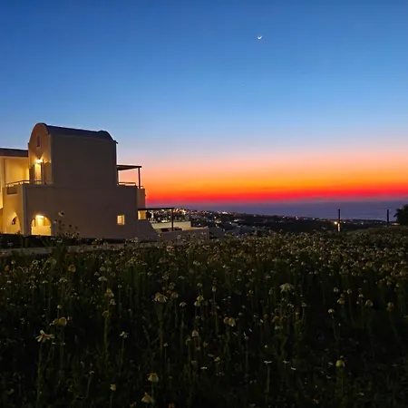 Kiklamino Sunset Apart Otel Oia