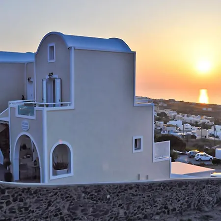 Kiklamino Sunset Aparthotel Oia