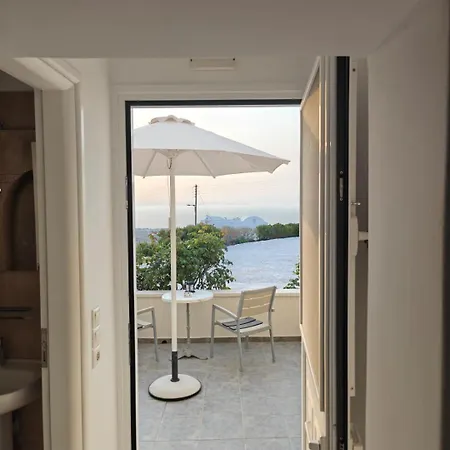 Kiklamino Sunset 4* Oia
