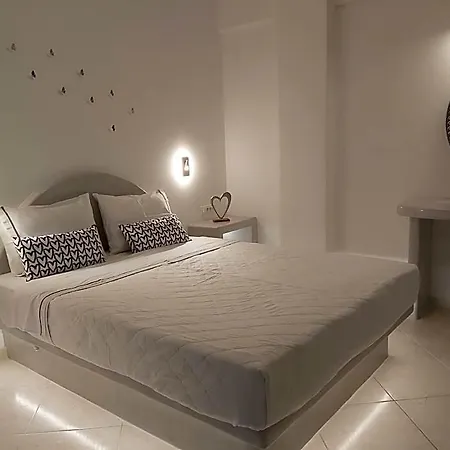 شقة فندقية Kiklamino Sunset أويا