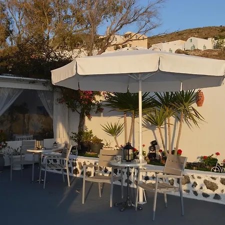 Kiklamino Sunset 4* Oia