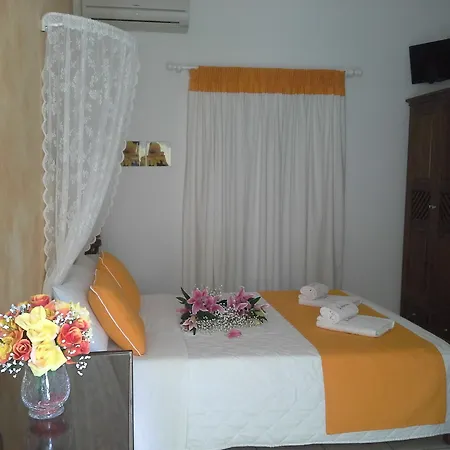 Kiklamino Sunset 公寓式酒店 伊亚