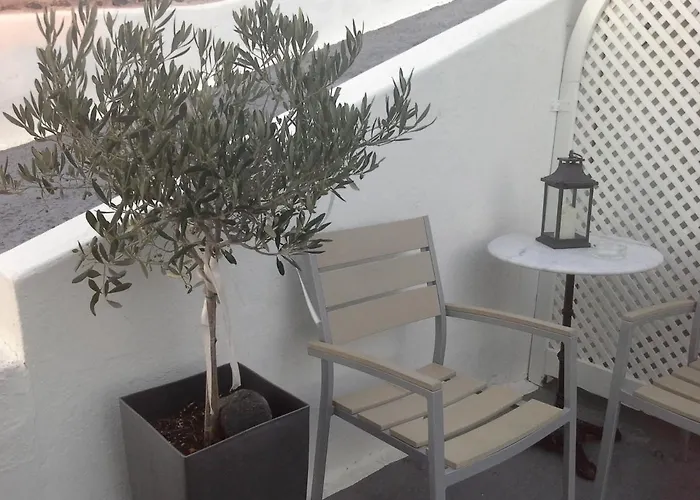 Ξενοδοχείο με διαμερίσματα Διαμερίσματα και Στούντιο Κυκλάμινο Οία