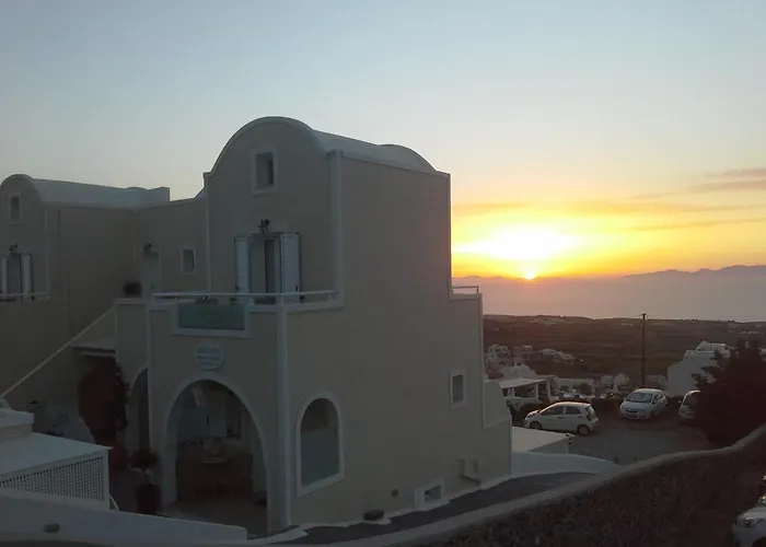 Kiklamino Sunset Apart Otel 4*