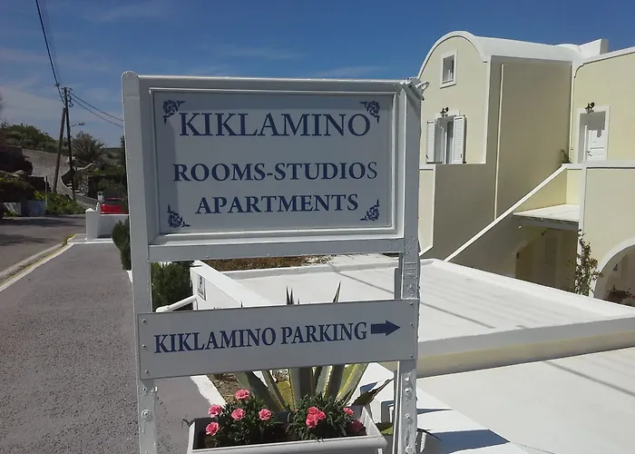 Διαμερίσματα και Στούντιο Κυκλάμινο
