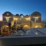 Kiklamino Sunset 4* Oia