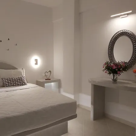 Kiklamino Sunset Aparthotel Oia (Santorini)